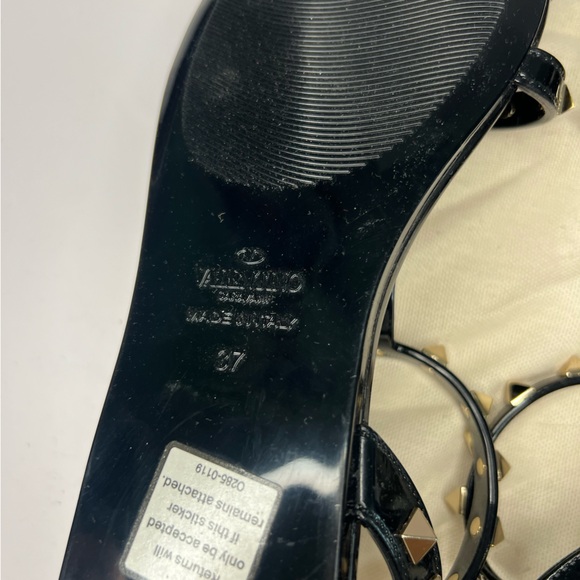 VALENTINO ROCKSTUD FLAT RUBBER SANDAL - Picture 4 of 6